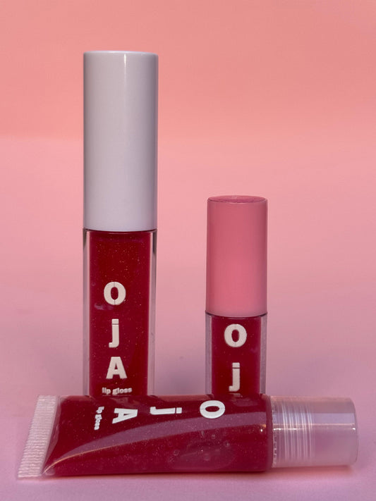 Hydrating lip gloss
